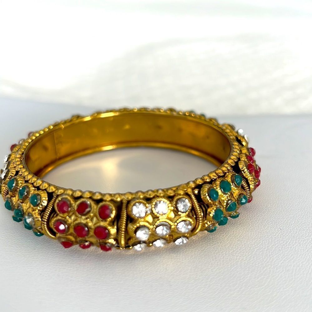 Goldstone bangle bracelet with inset colored stones - Picture 2 of 3